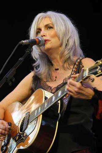  Emmylou Harris